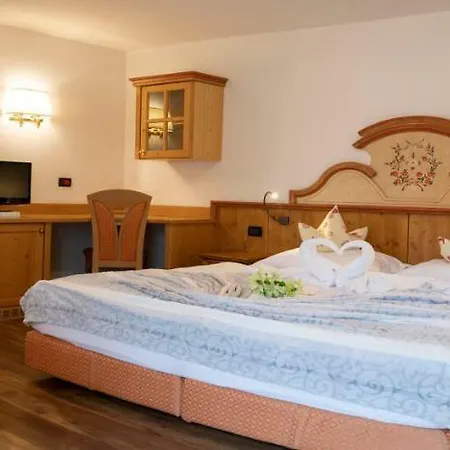 Nature Wellness Renato Hotel 4*